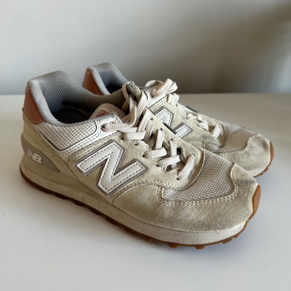 Lightly Worn New Balances!